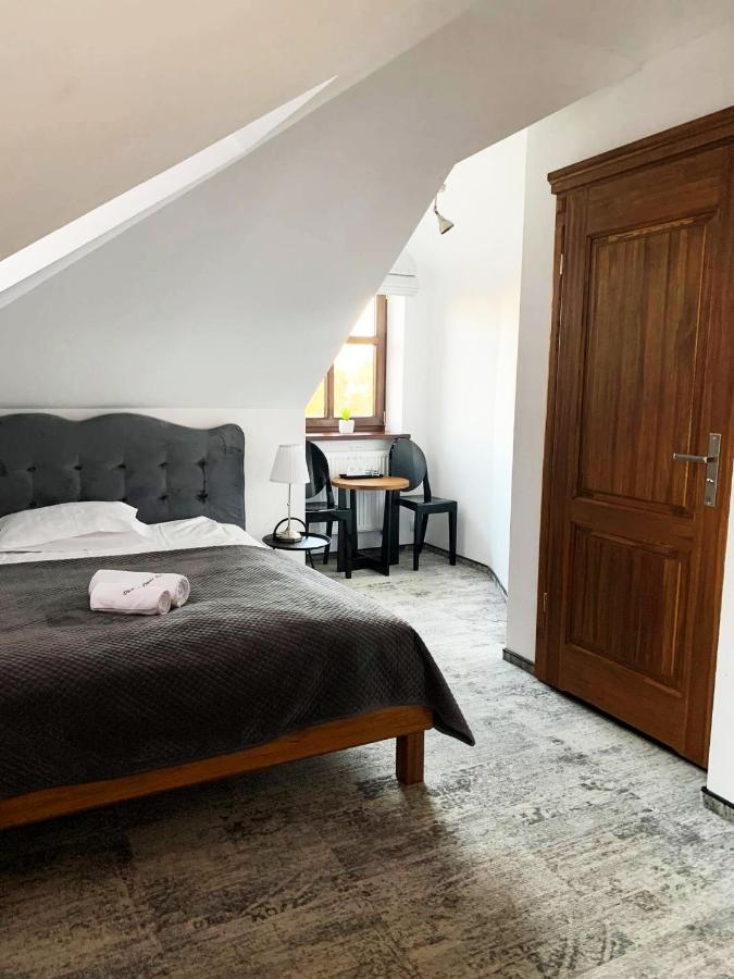 Bed and Breakfast Dwór Karwacz Przasnysz Exterior foto
